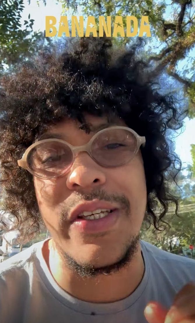 Boogarins grava a chamada do Bananada 2026